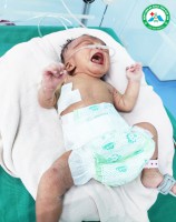 Cứu sống trẻ sơ sinh 3 ngày tuổi bị teo thực quản bẩm sinh