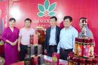 Giám đốc Sở Y tế dự Lễ Khai mạc Phiên chợ Sâm Ngọc Linh,  các dược liệu khác gắn với du lịch lần 2 huyện Tu Mơ Rông năm 2023
