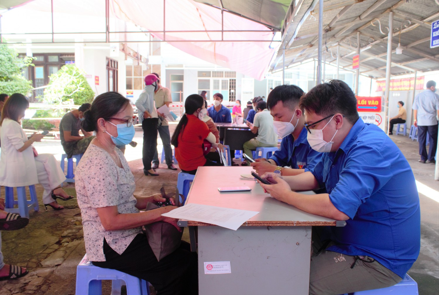 Trung tâm Y tế thành phố Kon Tum phối hợp với Thành Đoàn Kon Tum ...