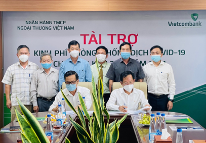 Vietcombank Kon Tum tài trợ 1 tỷ đồng cho công tác phòng, chống dịch COVID-19 tỉnh Kon Tum